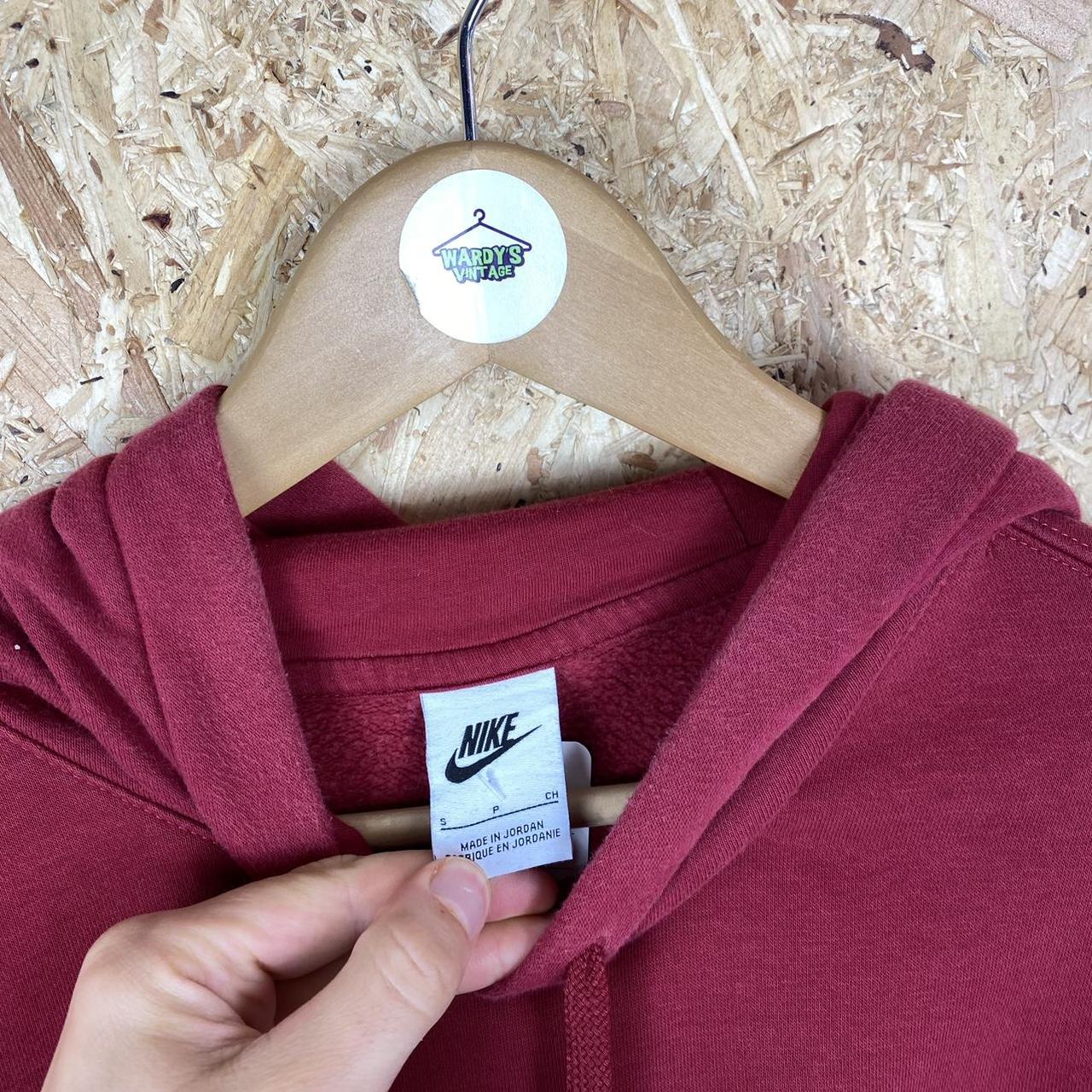 Nike small logo hoodie small