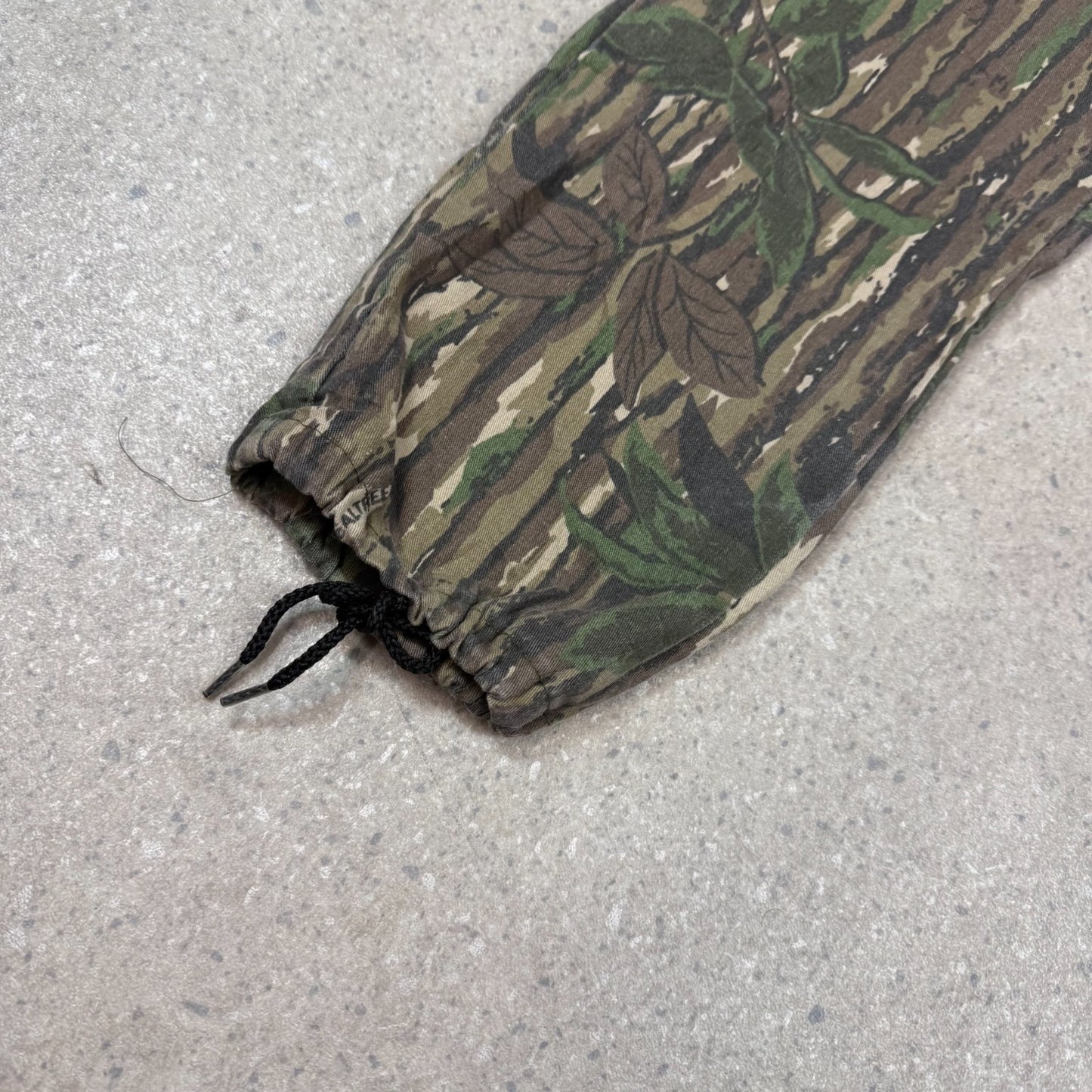 Tree Camo Cargos 28x30 Relaxed Fit