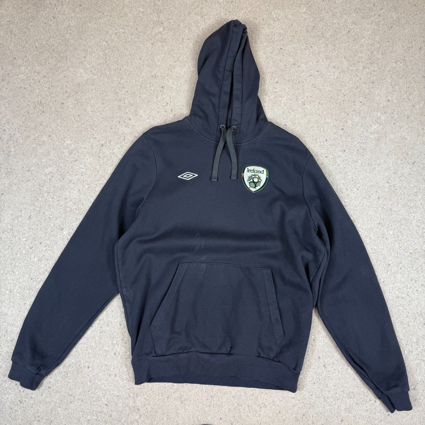 Umbro Ireland Football Hoodie Small Navy Colourway Embroidered Logos
