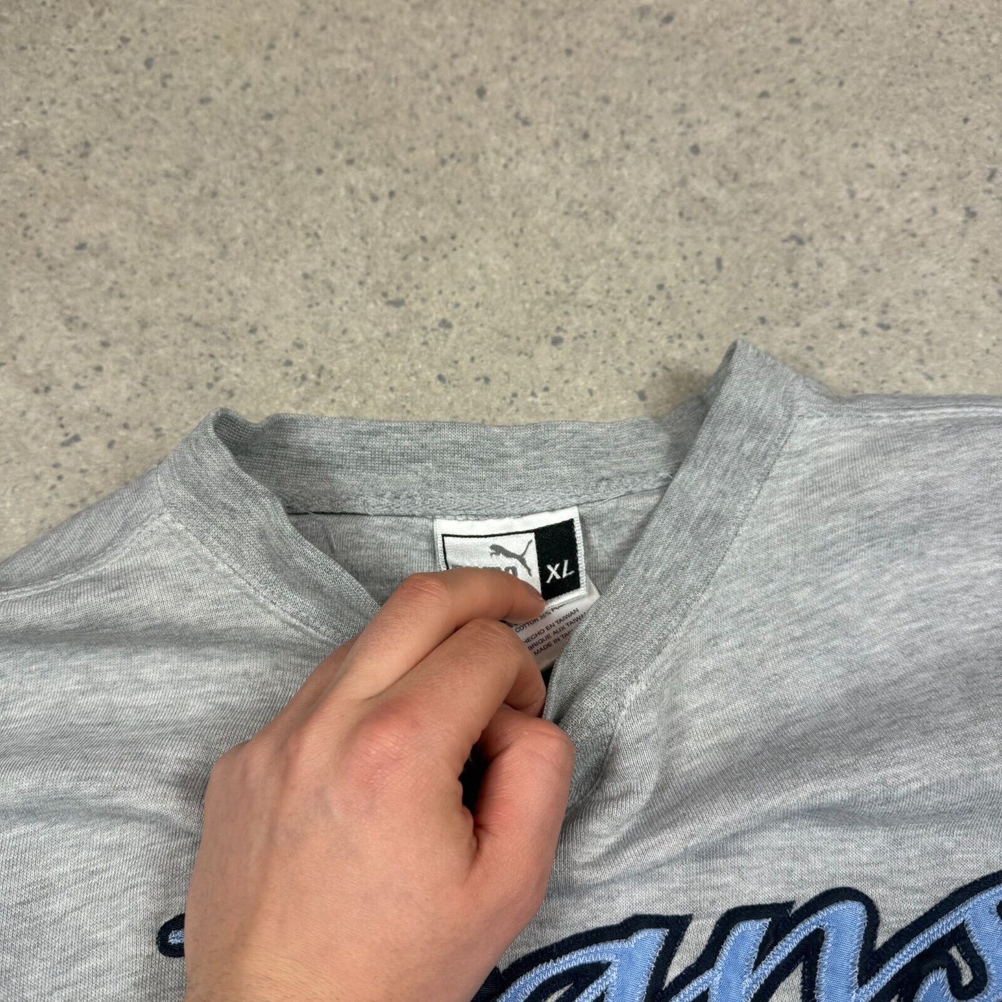 Tennessee Titans Sweatshirt XL Grey Puma 90s Sweater Embroidered Relaxed Fit