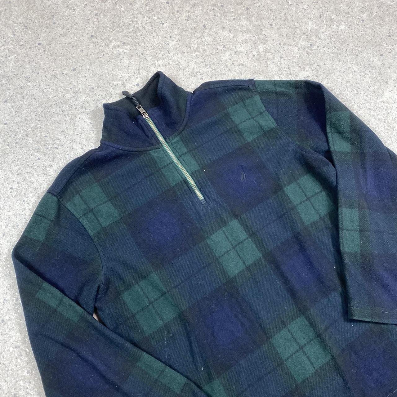 Nautica check pattern fleece medium