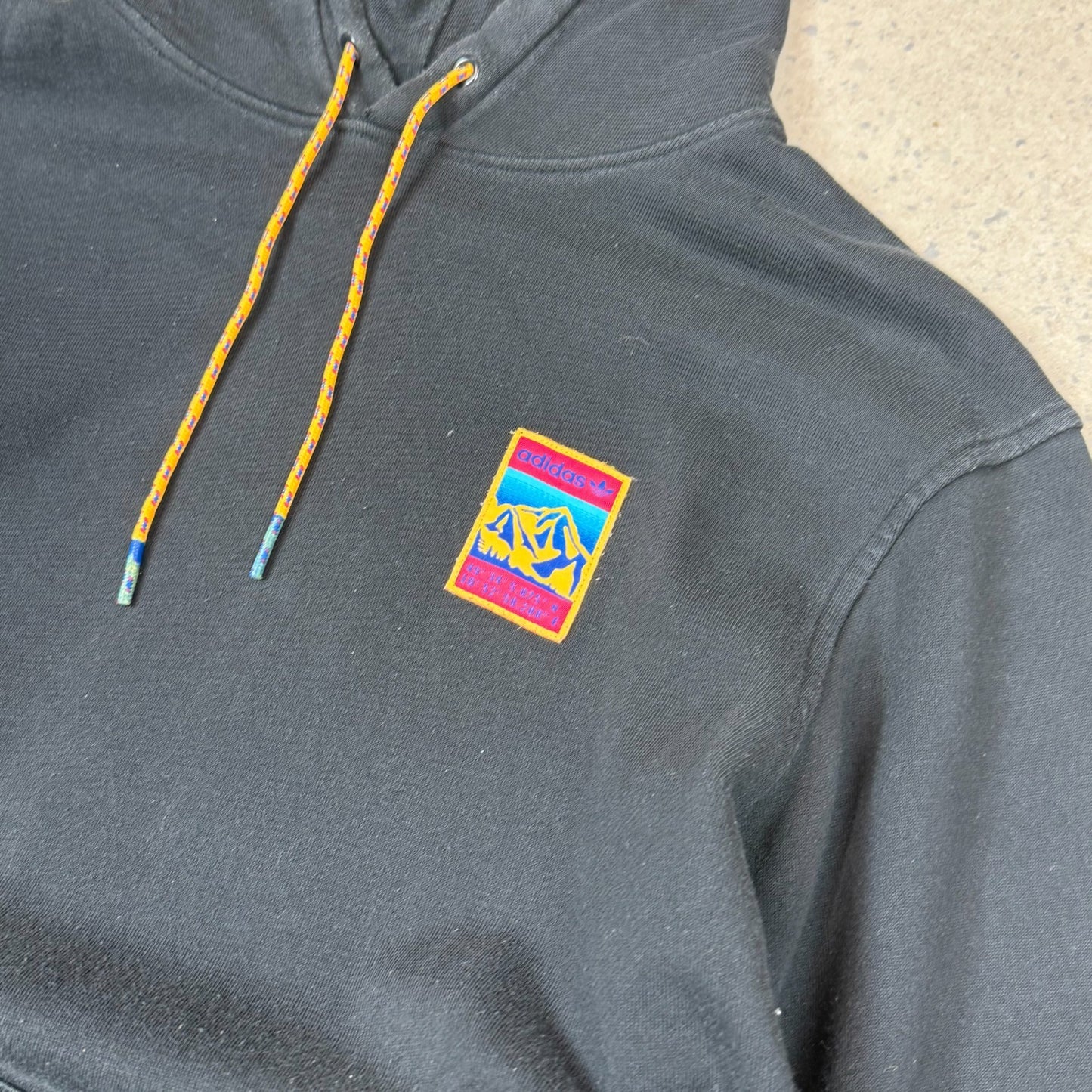Adidas Adventure Hoodie Medium Black Colourway Embroidered Logo Hooded Pocket