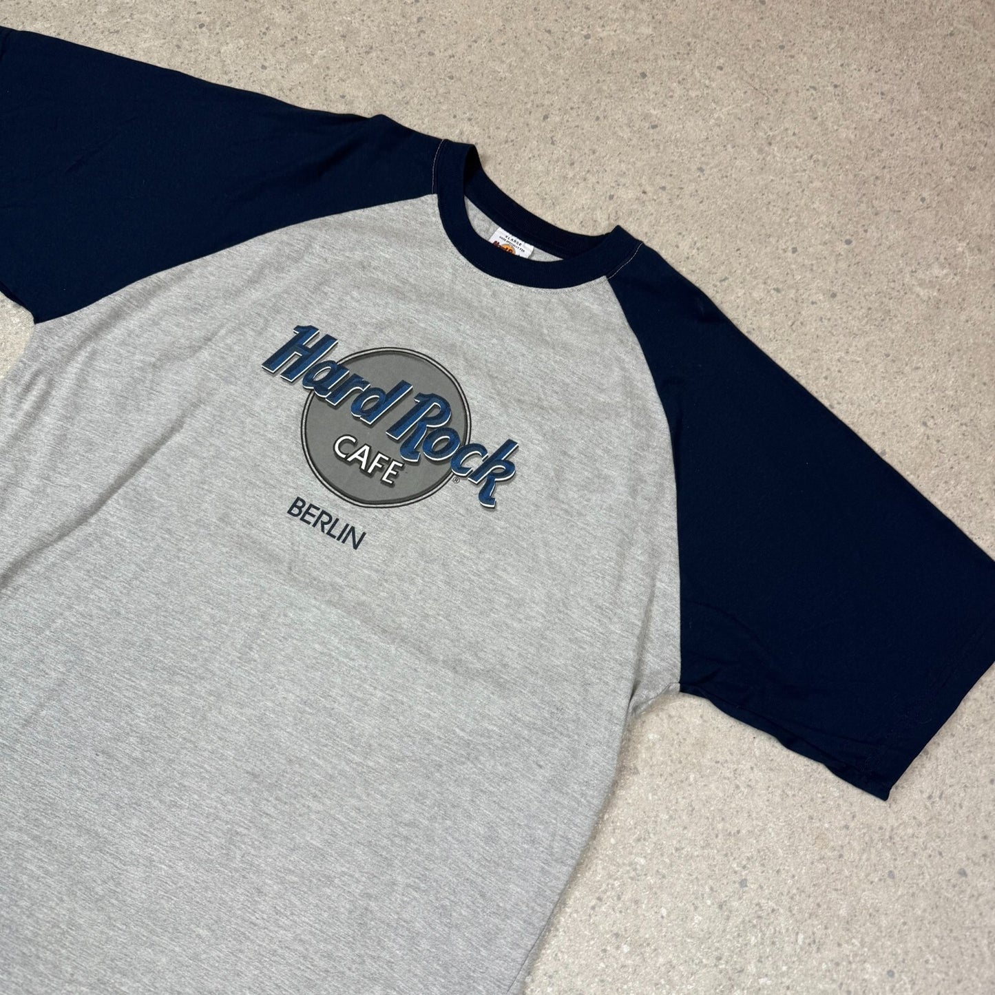 Hard Rock Cafe Berlin T Shirt XL Grey Navy Relaxed Fit Y2K