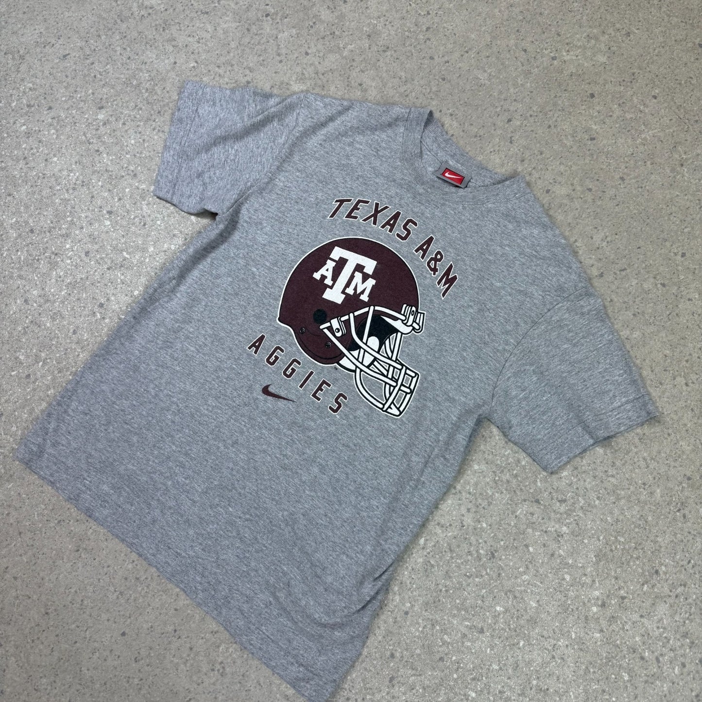 Nike Centre Swoosh T Shirt Small Women’s Texas A & M Aggies USA
