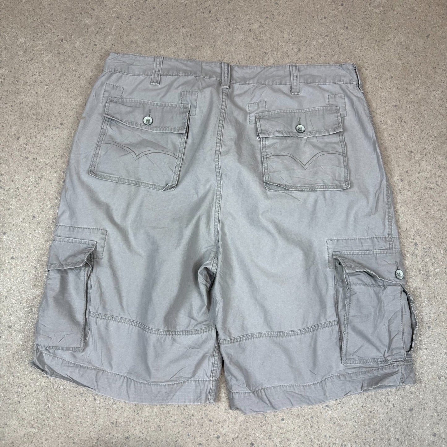 Levi’s Cargo Shorts 44” Cream Grey Colourway Baggy Fit Pockets