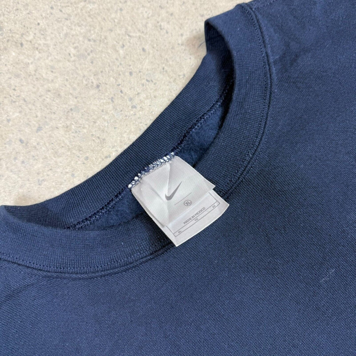 Nike Sweater XL Navy Small Embroidered Swoosh