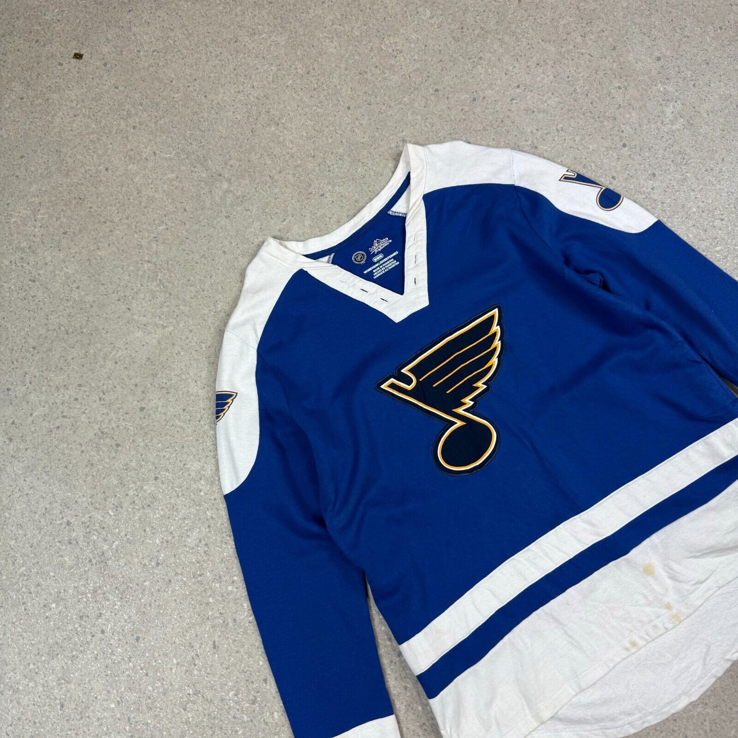 Vintage NHL Womens Jumper Medium Blue Embroidered