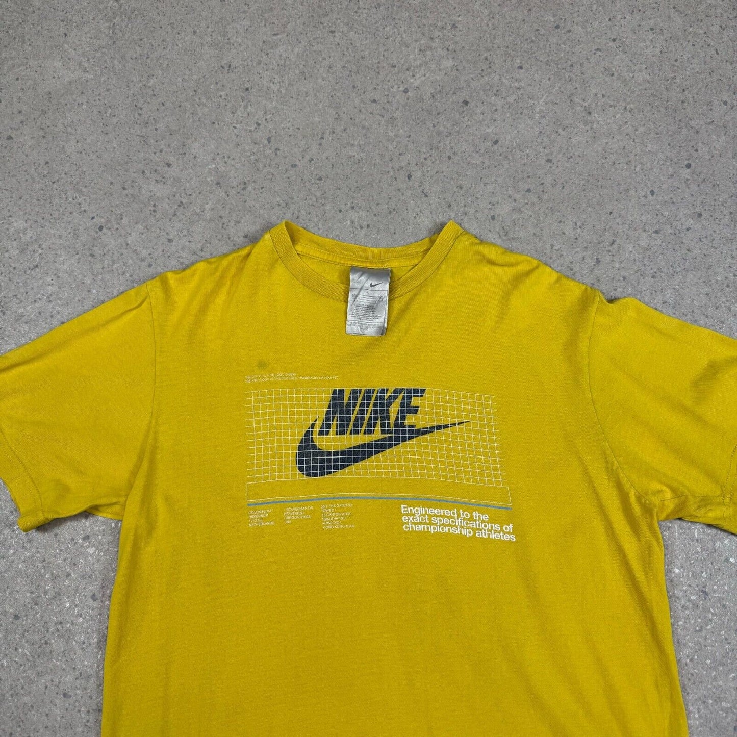 Nike T Shirt Large Yellow Silver Tag Vintage