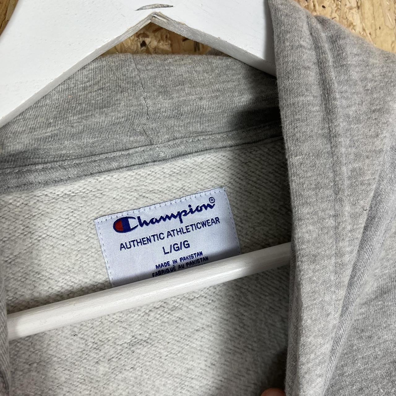 Champion hoodie large