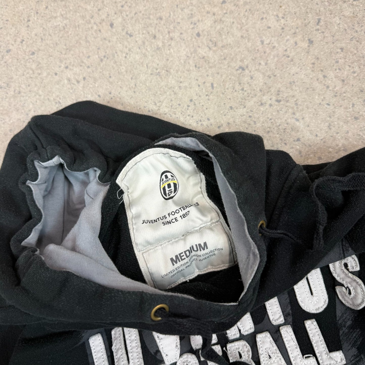 Juventus Hoodie M / L Black Embroidered Logo Y2K Football Hooded