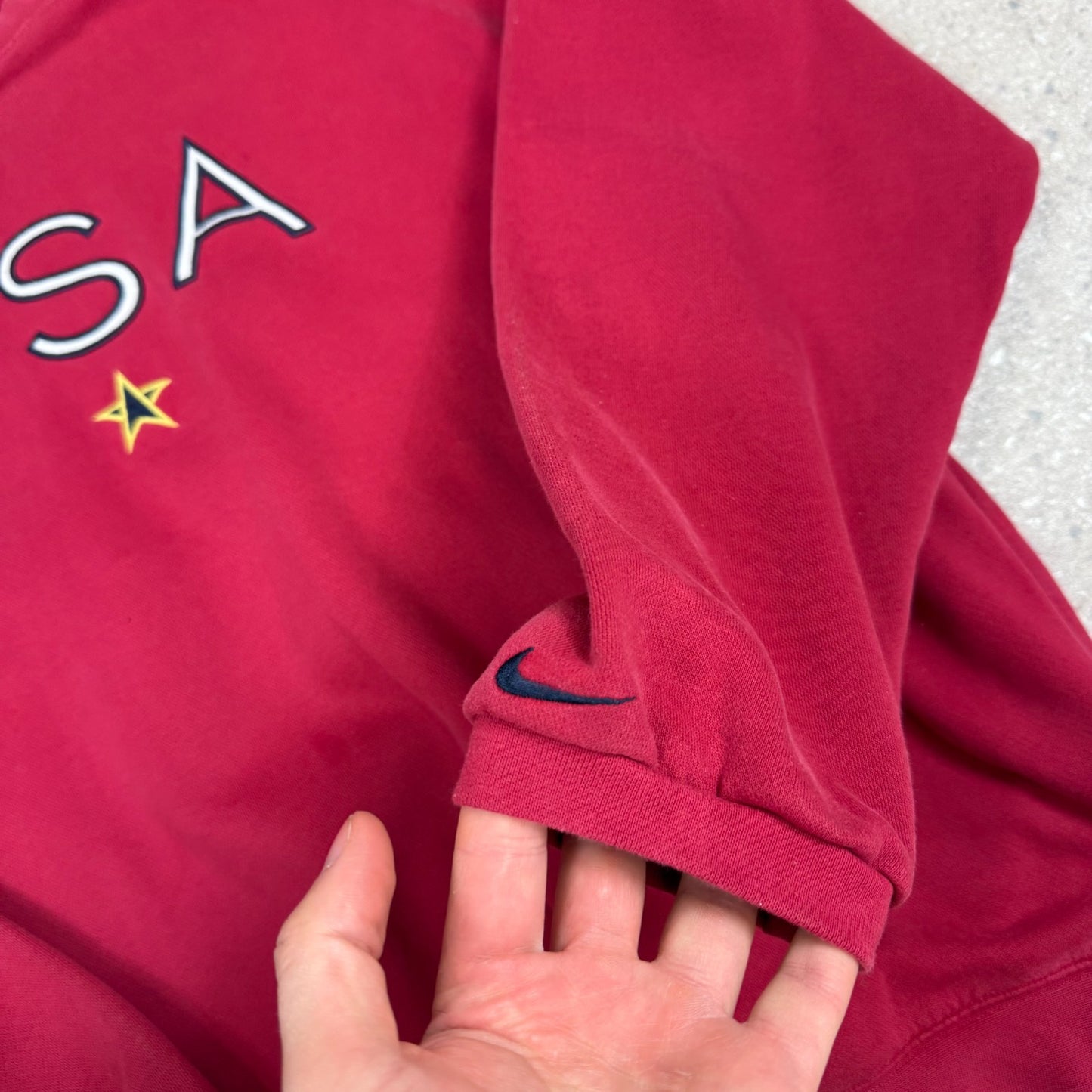 Nike USA Sweater Large Red Silver Tag Small Swoosh