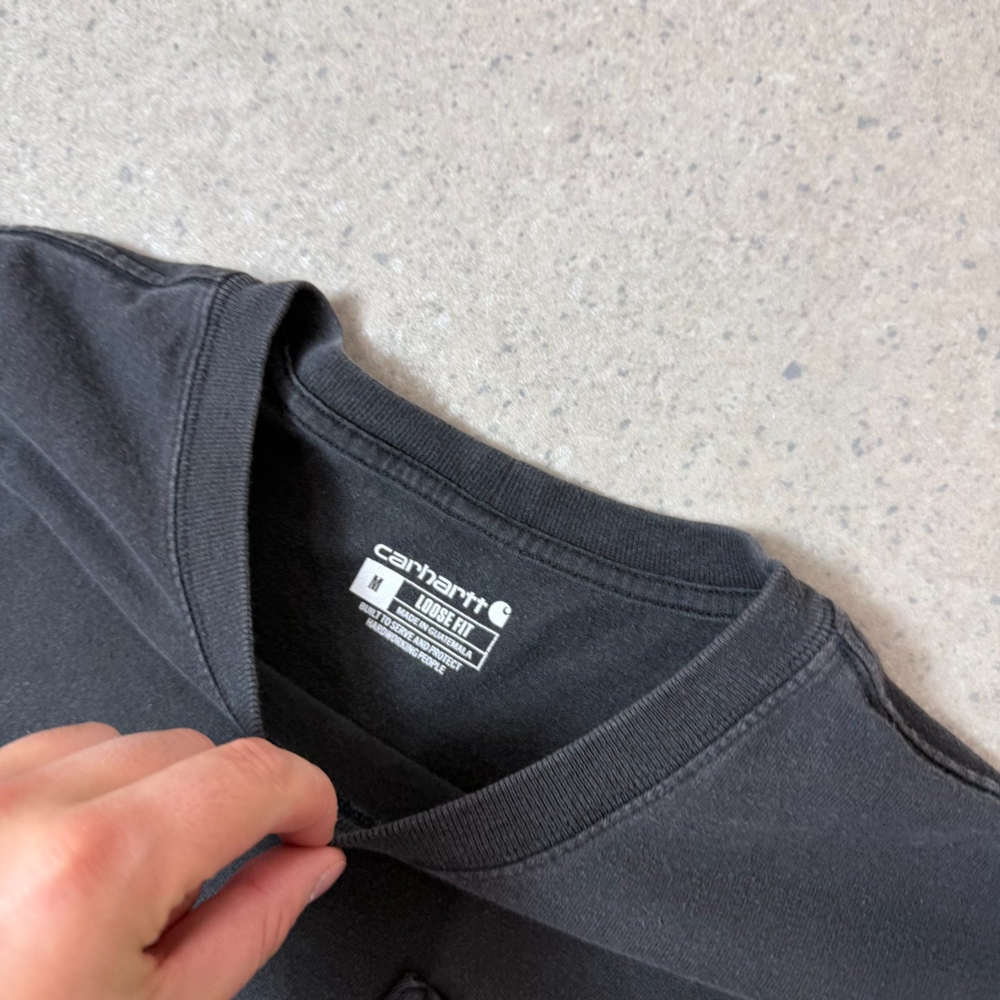 Carhartt T Shirt Medium Black Colourway Pocket Logo Relaxed Fit Heavyweight