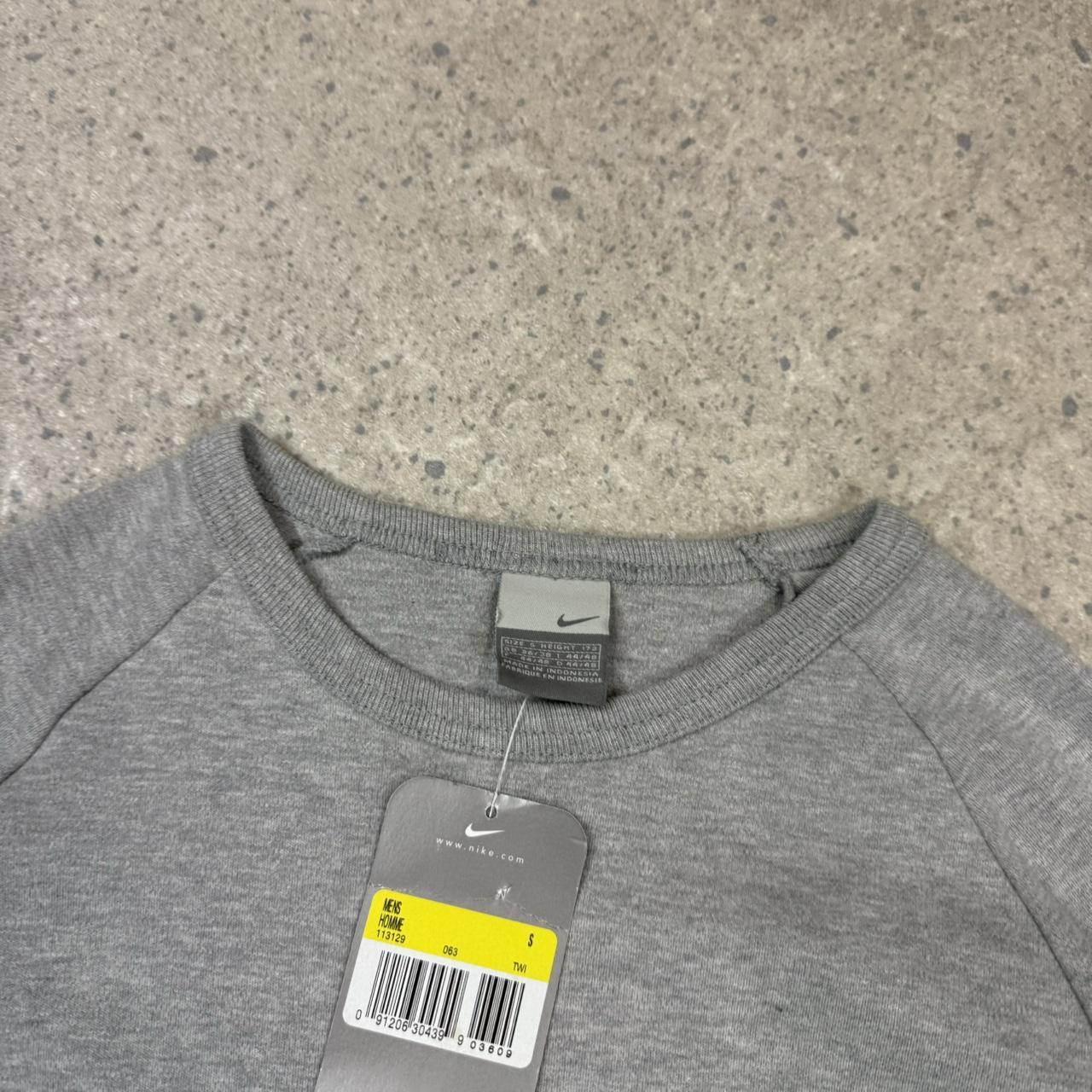 Nike long sleeve small