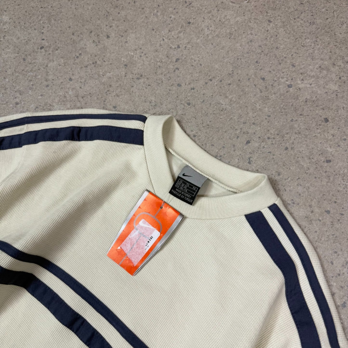 Nike sweatshirt Small Cream / Grey Silver Tag Embroidered Swoosh Vintage
