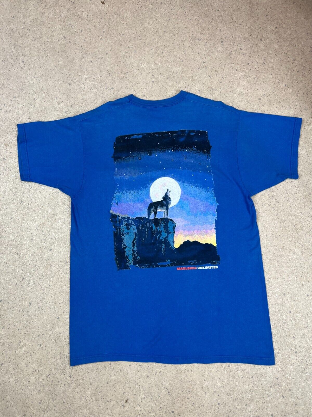 Vintage Marlboro Unlimited T-Shirt XL Blue Lone Wolf 90s Pocket Graphic