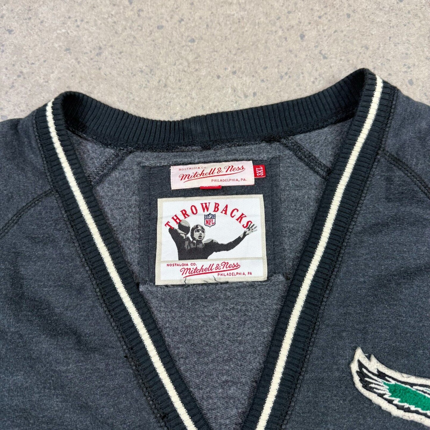 Mitchell & Ness Cardigan XL/XXL Philadelphia Agles Embroidered Y2K Throwback NFL
