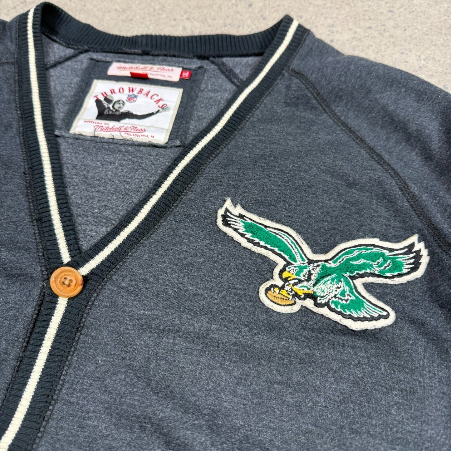 Mitchell & Ness Cardigan XL/XXL Philadelphia Agles Embroidered Y2K Throwback NFL
