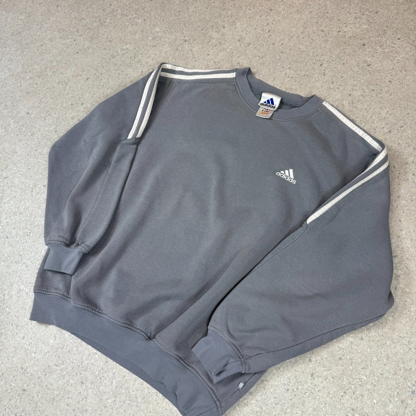 Adidas Sweatshirt Large Grey Colourway 90s Tag Oversized Fit Embroidered Logo