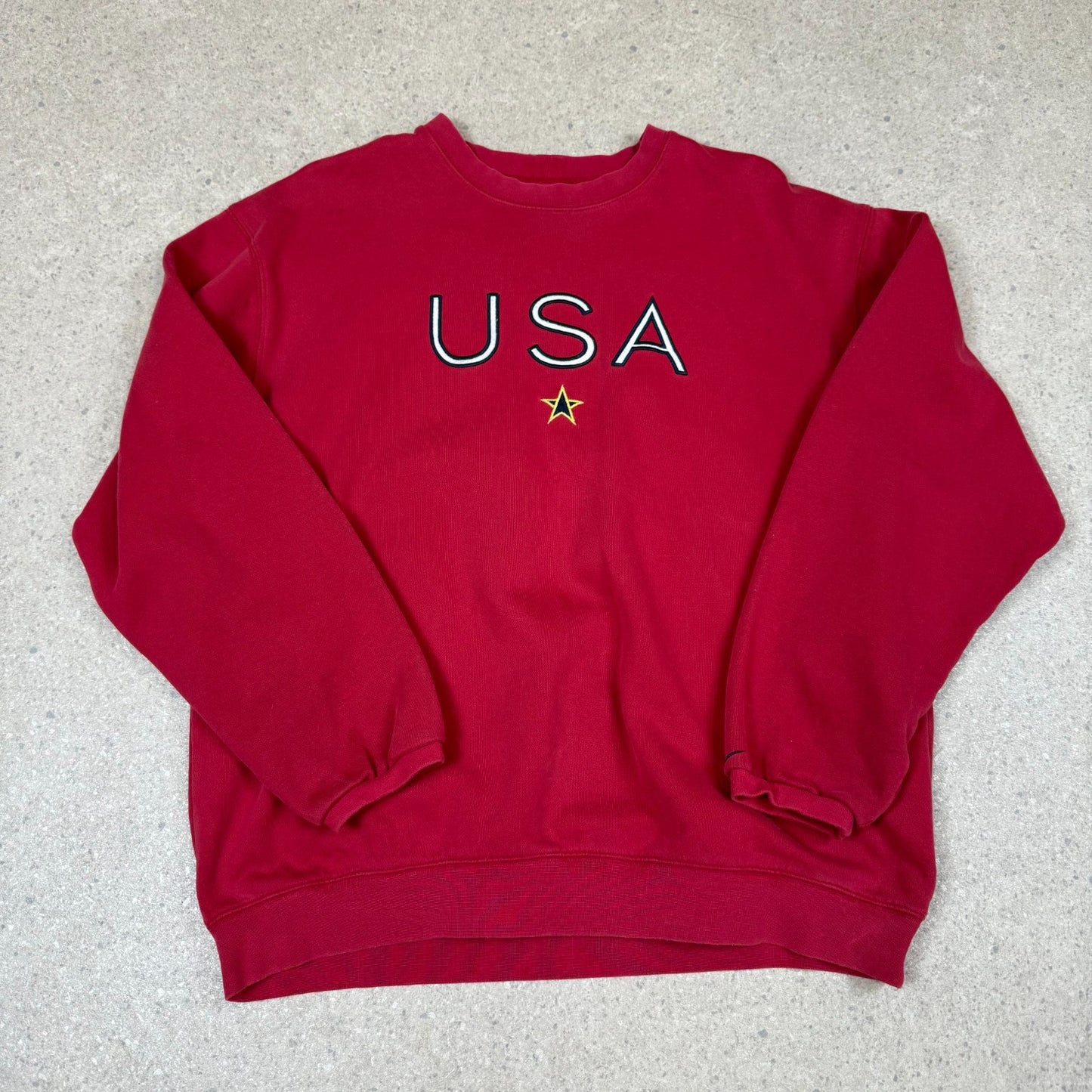 Nike USA Sweater Large Red Silver Tag Small Swoosh