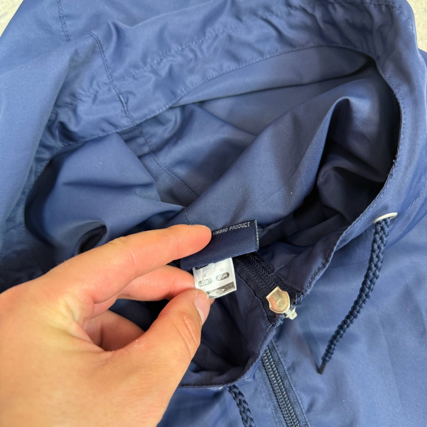 Umbro Windbreaker Jacket Medium Early 2000s Umbro Full zip Hooded