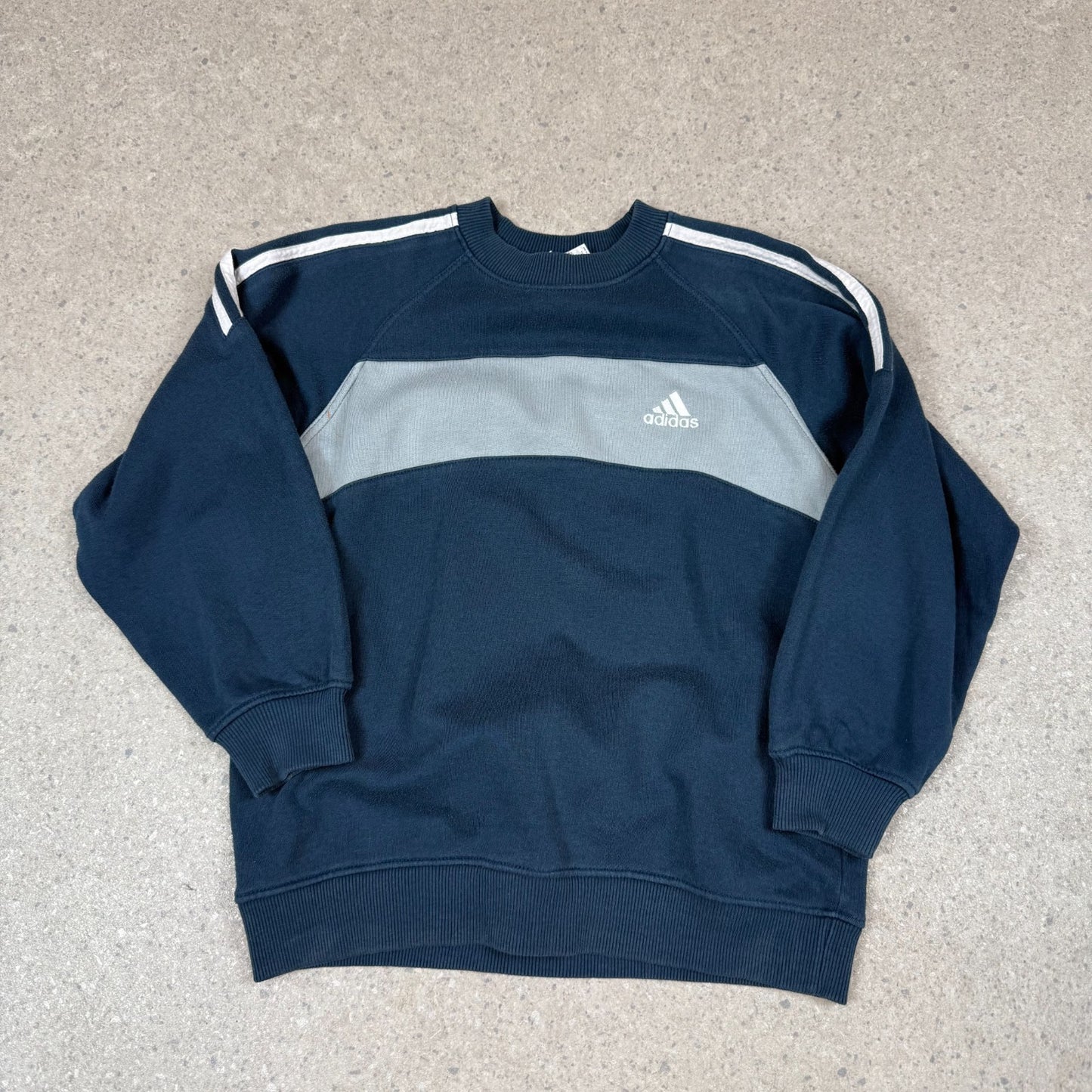 Adidas Sweatshirt XS 90s Adidas Embroidered Logo