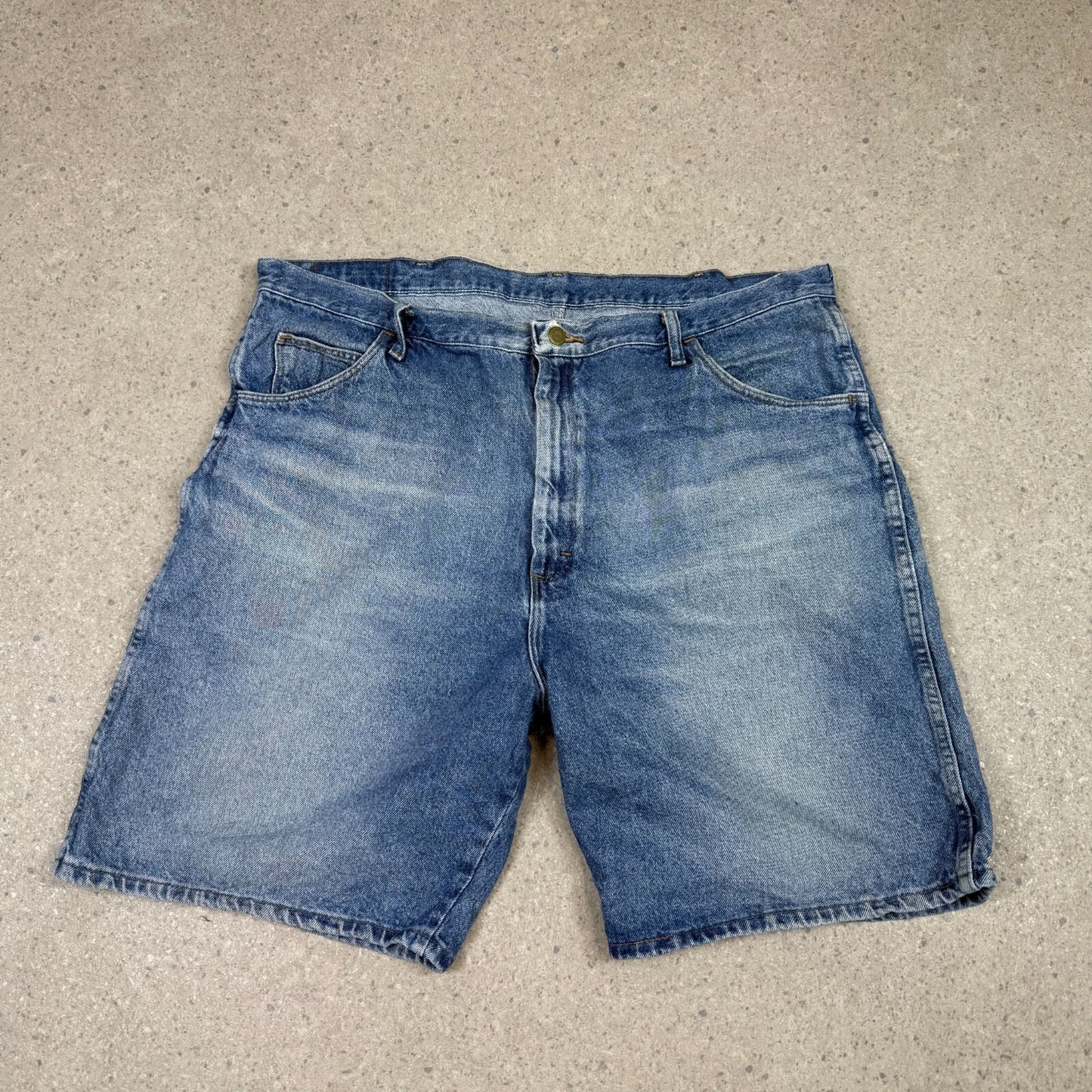 Wrangler Jorts 42” Denim Light Blue Wash Baggy Fit