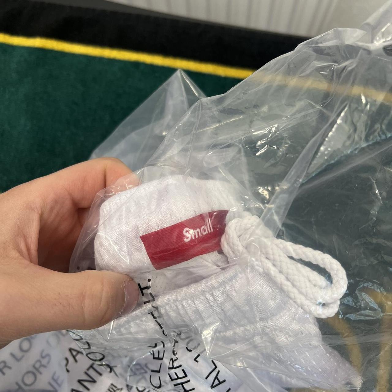 Supreme script shorts small