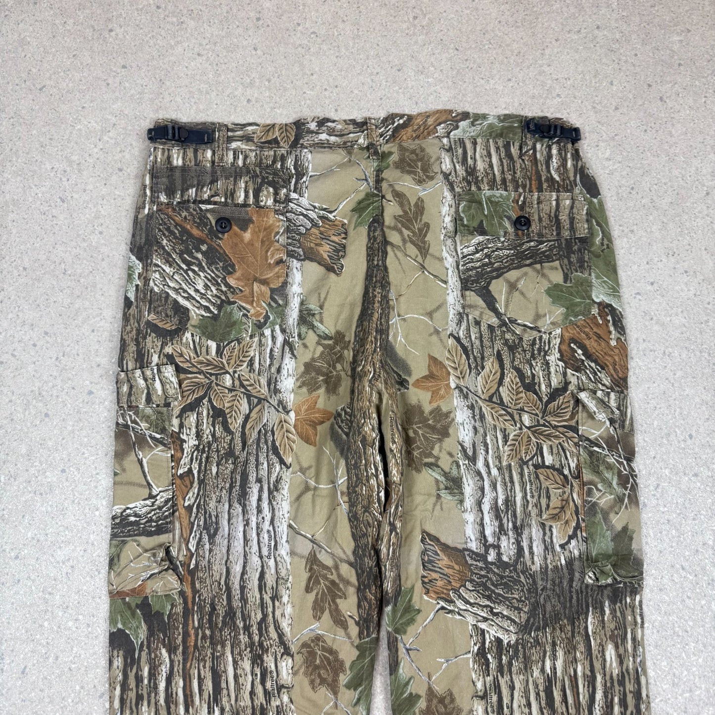 Real Tree Cargos 42x32 Baggy Fit Green Camouflage