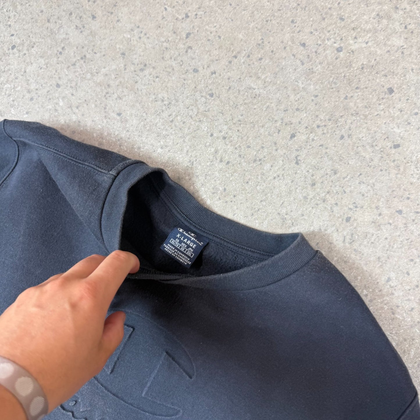 Champion Sweatshirt Medium Navy Colourway