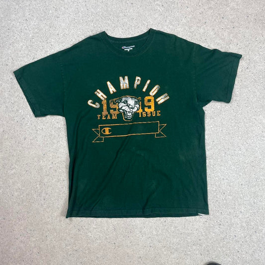 Champion team issue 1919 print t-shirt L