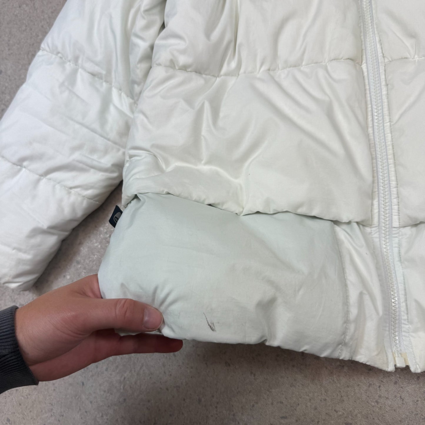 Nike Puffer Jacket Small Cream Y2K Silver Tag