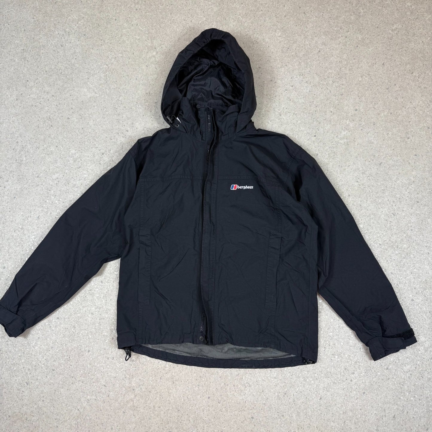 Berghaus Jacket Medium Black Colourway Embroidered Logo Waterproof