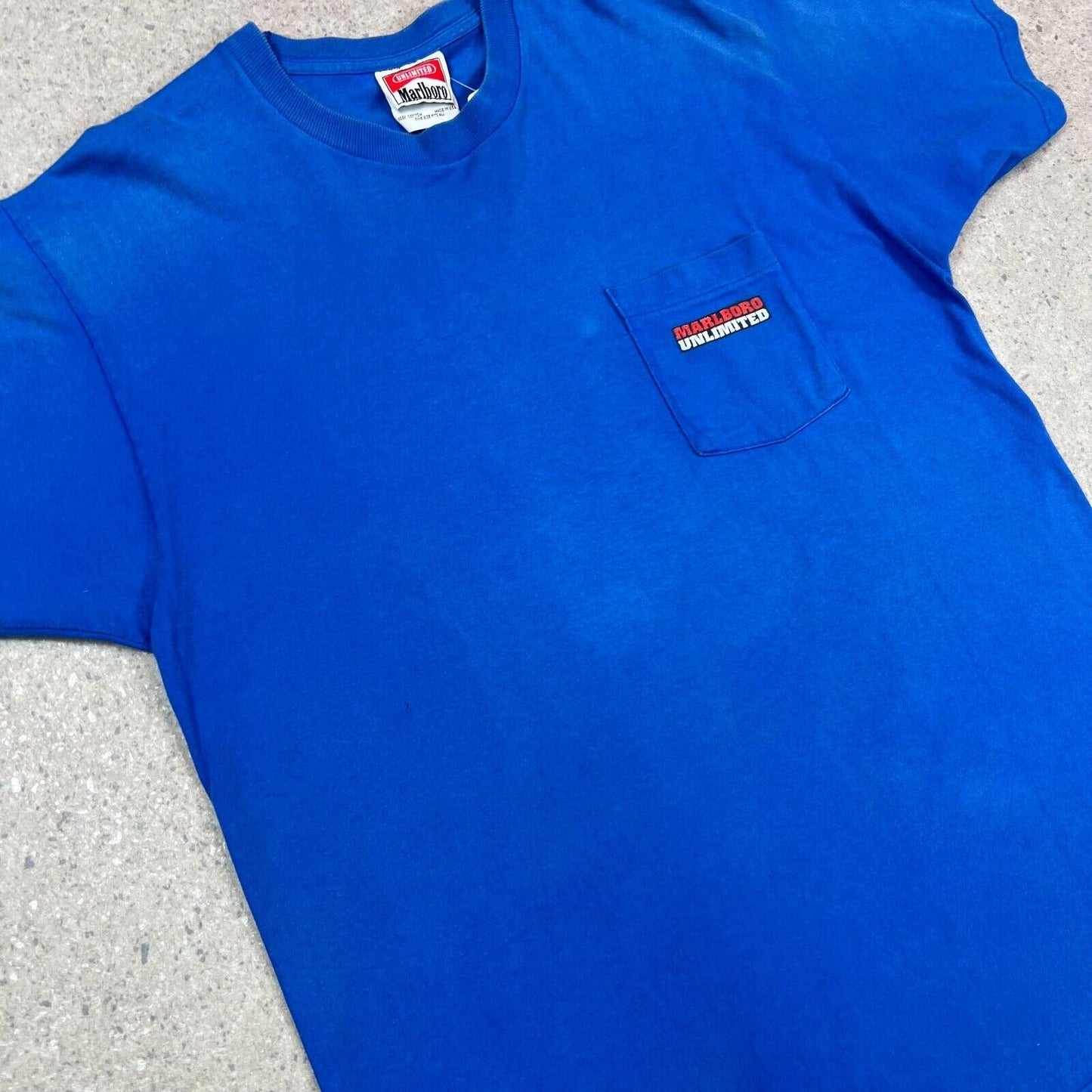 Vintage Marlboro Unlimited T-Shirt XL Blue Lone Wolf 90s Pocket Graphic