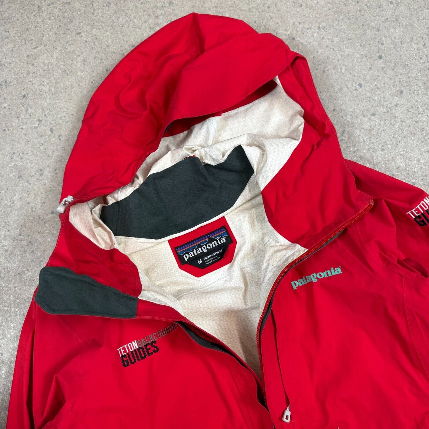 Patagonia Women’s Jacket Medium Red Waterproof