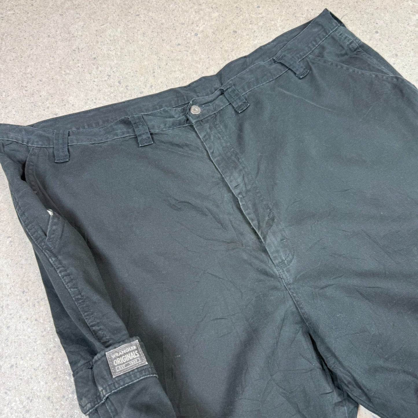 Wrangler Cargo Shorts 46” Black Colourway Baggy Fit