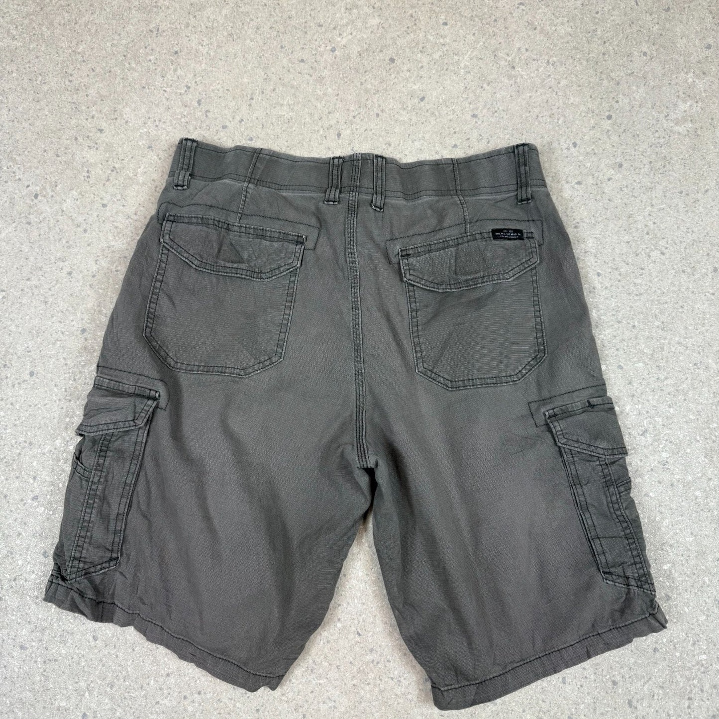 Lee Cargo Shorts 32” Grey Colourway Pockets