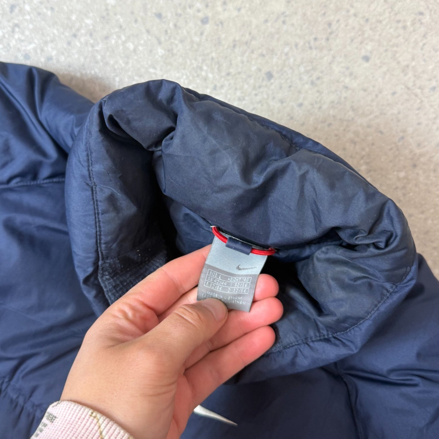 Nike Puffer Jacket Large Navy Colourway Silver Tag