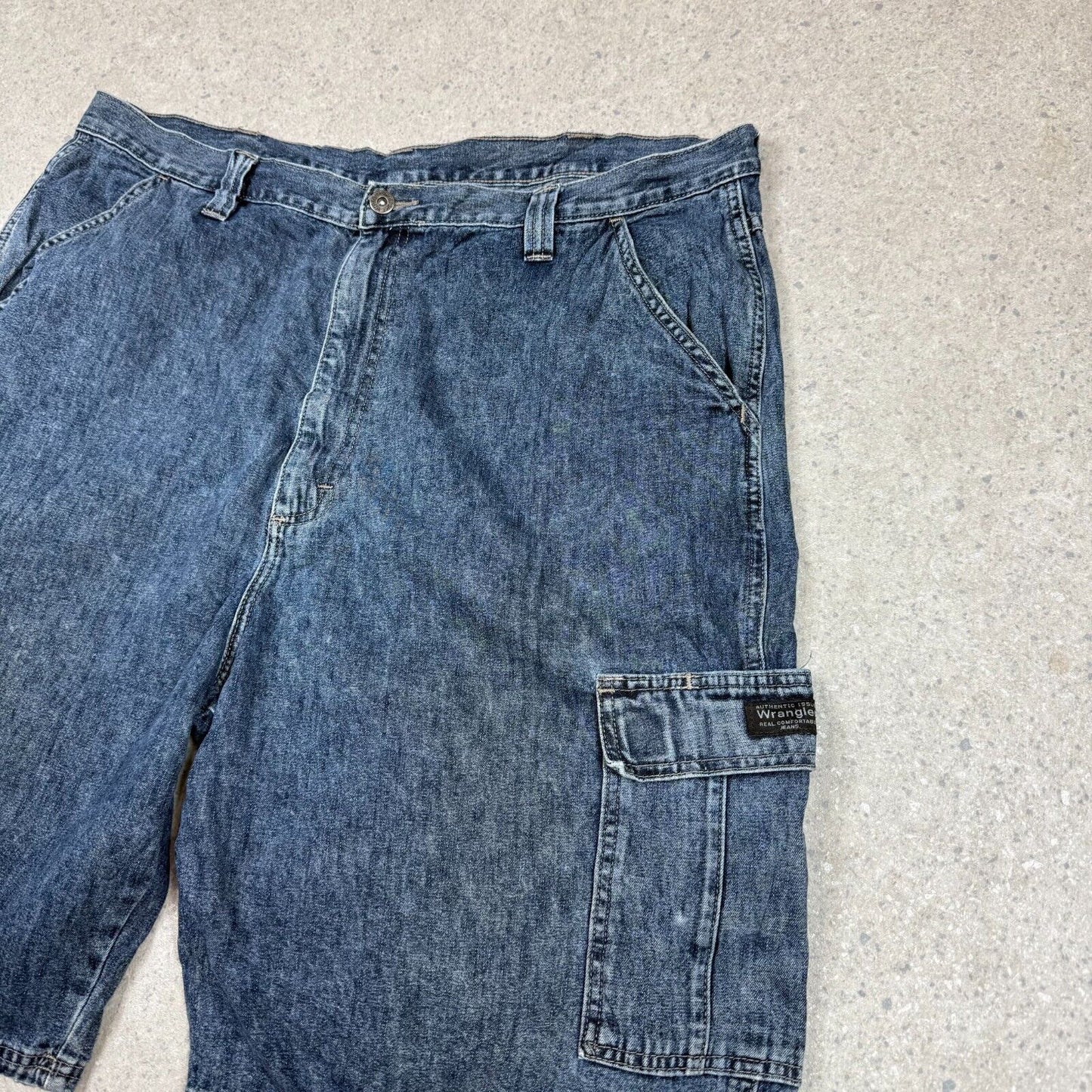 Wrangler Denim Cargo Shorts 40" Baggy Fit