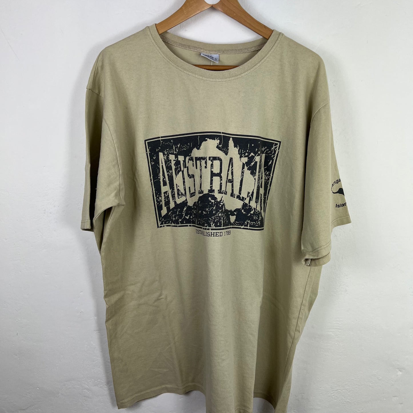 Australia graphic t shirt XXL