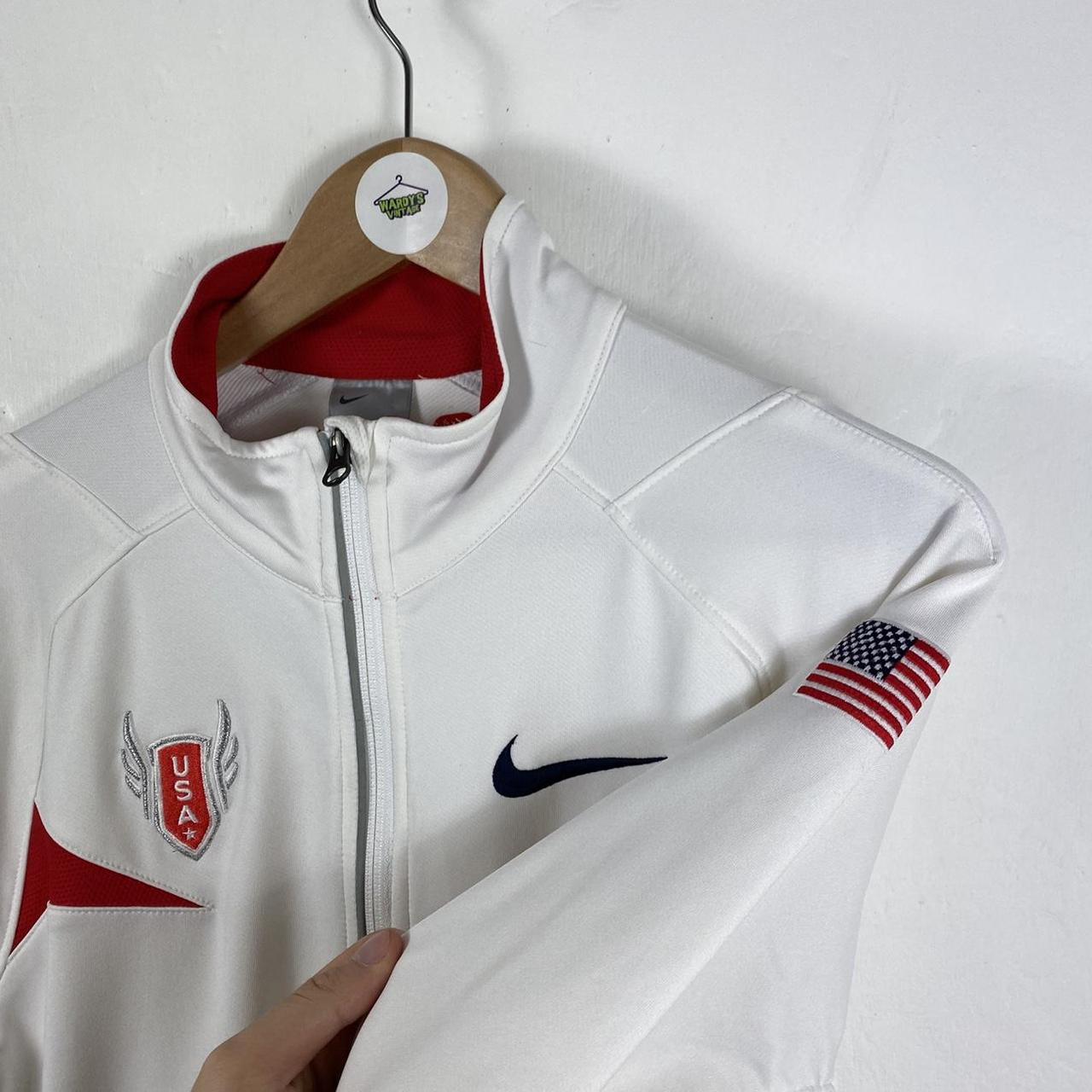 Nike track top medium