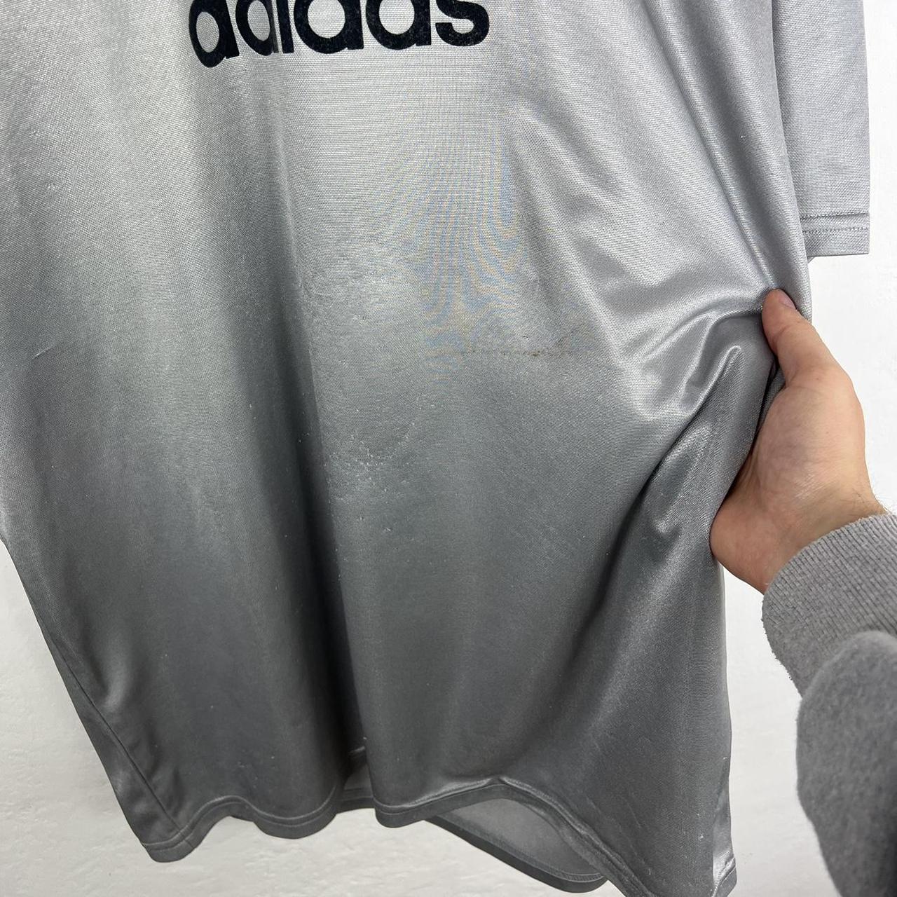 Adidas t shirt grey colourway XL