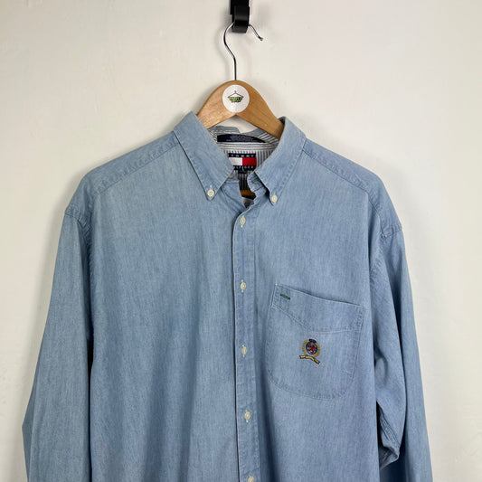 Tommy Hilfiger shirt spellout medium