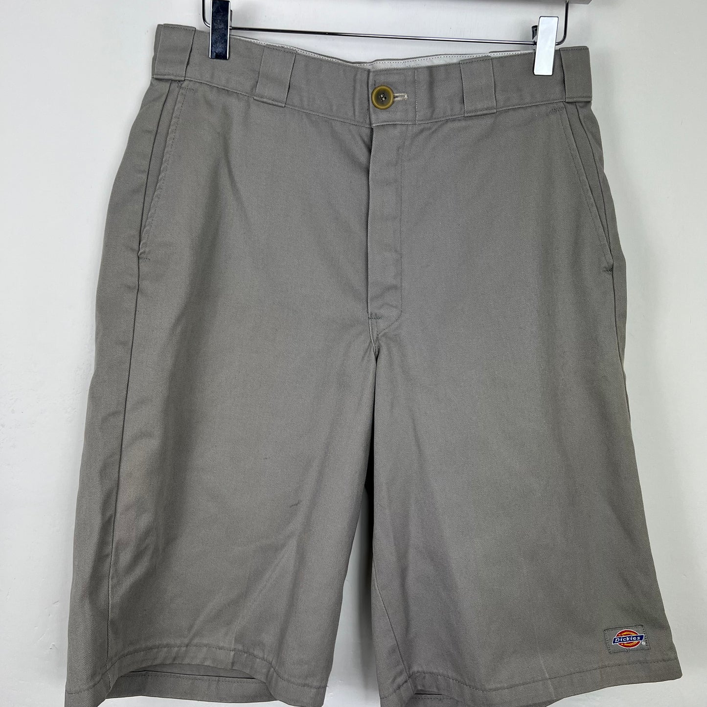 Dickies grey shorts 32”
