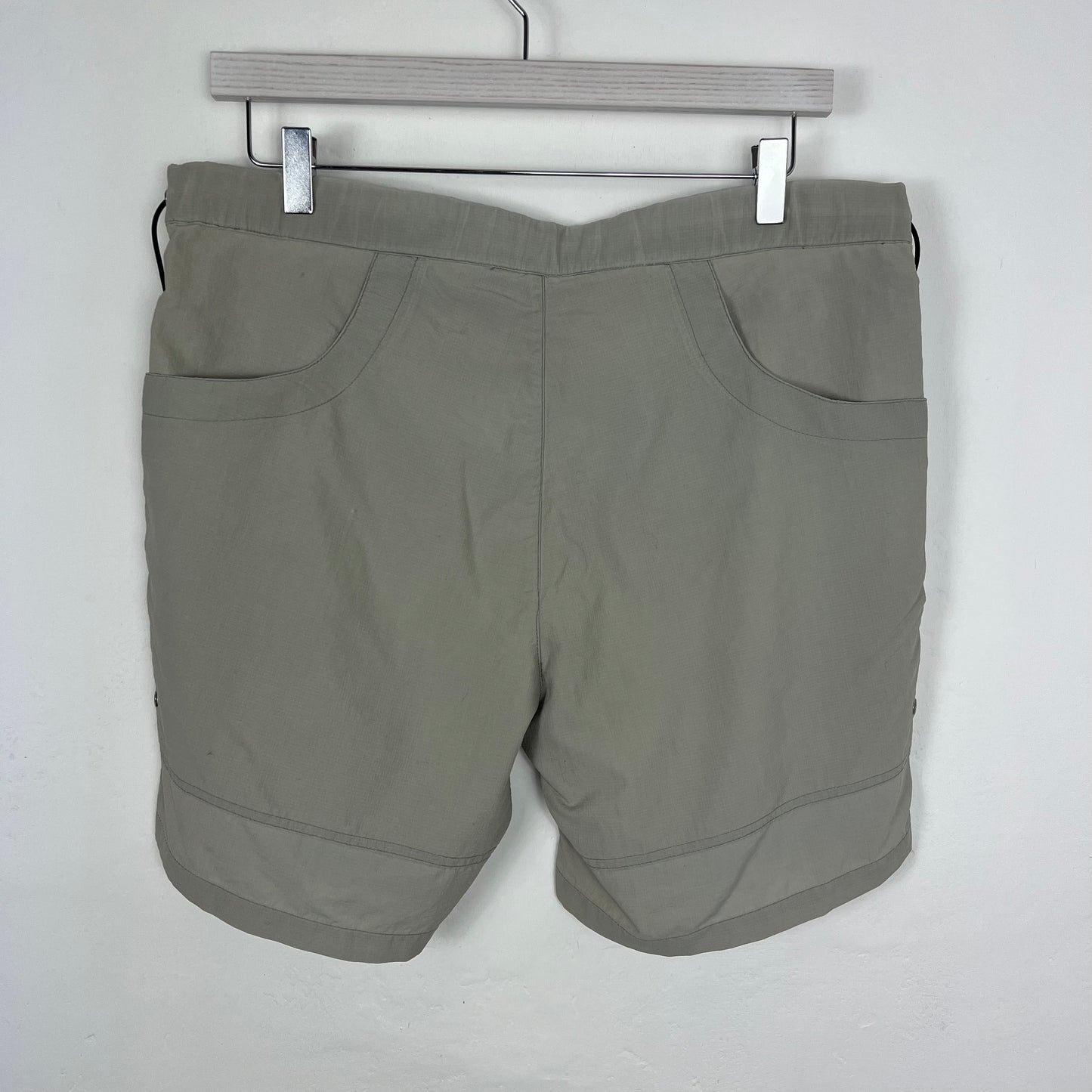 Sergio tacchini shorts 36”