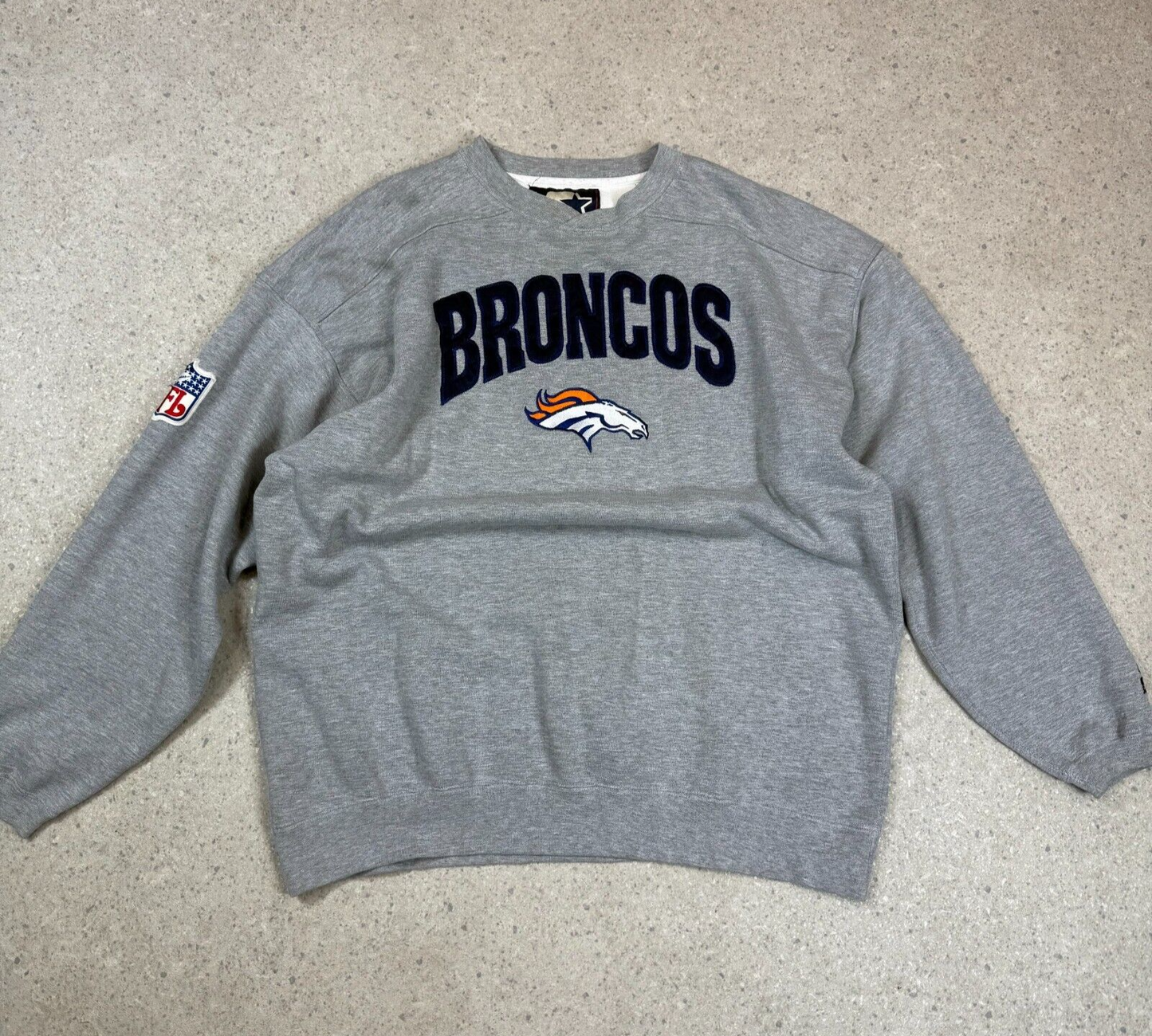 Starter Broncos NFL Sweater XXL Vintage Football Sweatshirt Gray