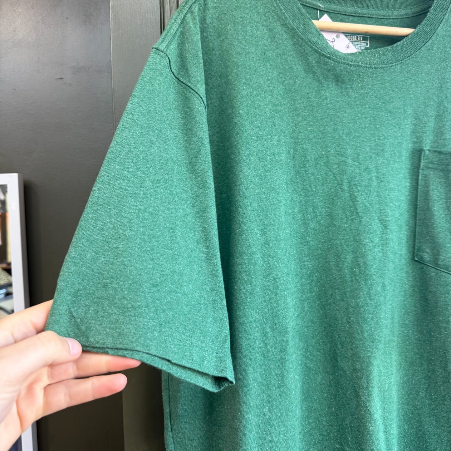 Carhartt T Shirt  XL Green Colourway Pocket Logo Relaxed Fit Short Sleeve