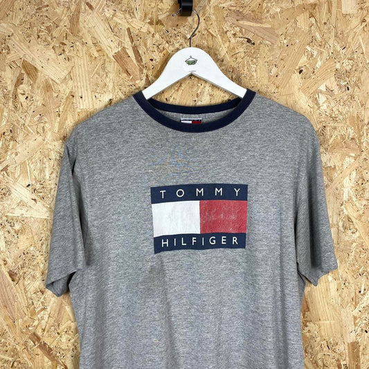 Tommy Hilfiger T shirt medium