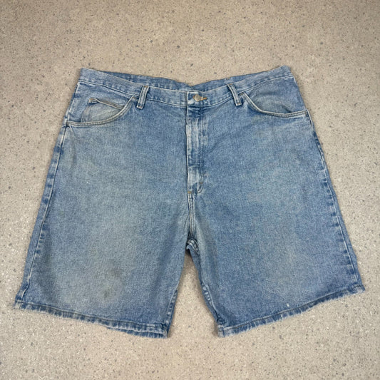Wrangler Jorts 40” Light Blue Wash Baggy Fit