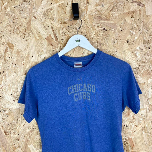 Nike centre swoosh Chicago cubs t shirt M