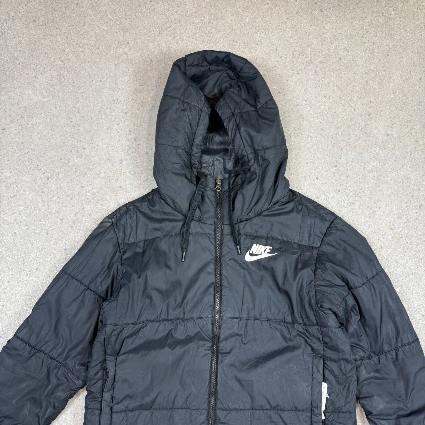 Nike Puffer Jacket Small Black Colourway